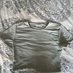 Aritiza contour tshirt cropped